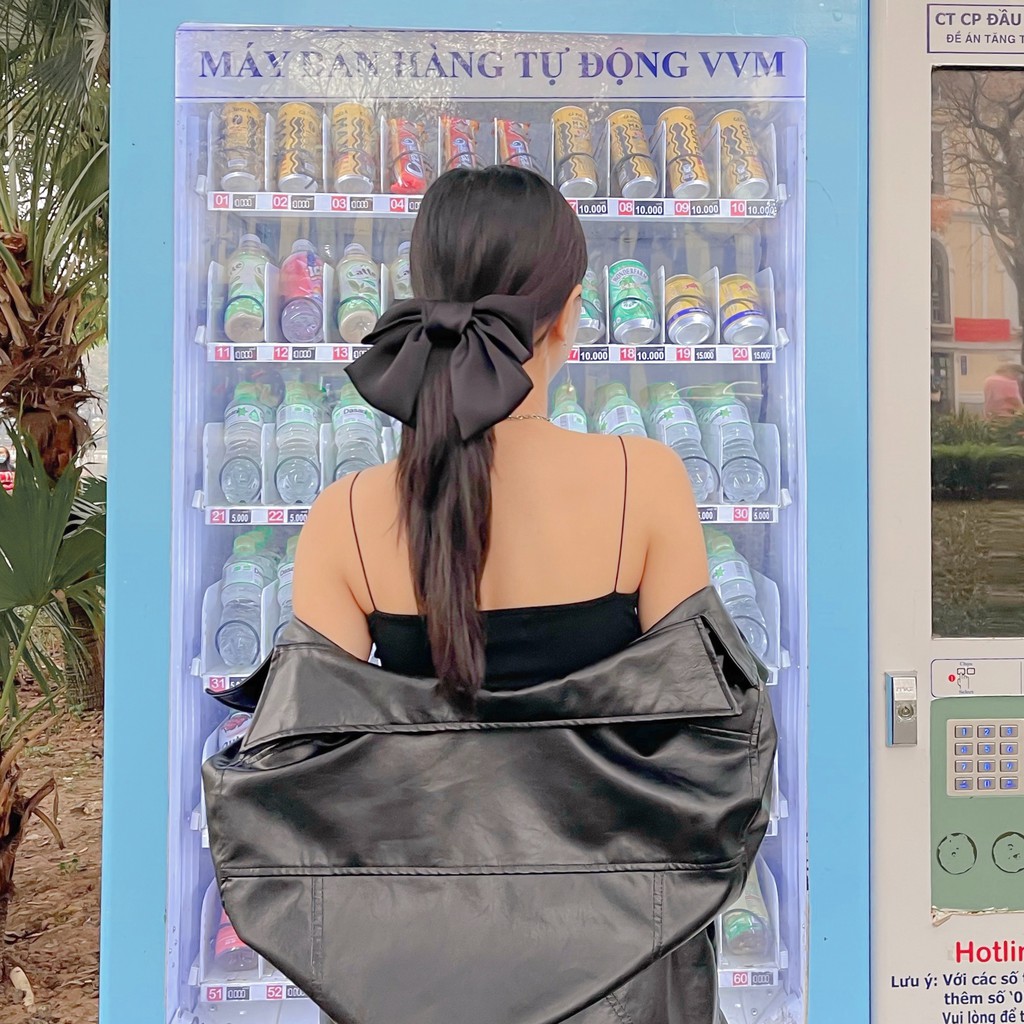 Áo hai dây cotton croptop dáng ngắn thiết kế T-Ju, màu đen, trắng, dáng ôm basic | BigBuy360 - bigbuy360.vn