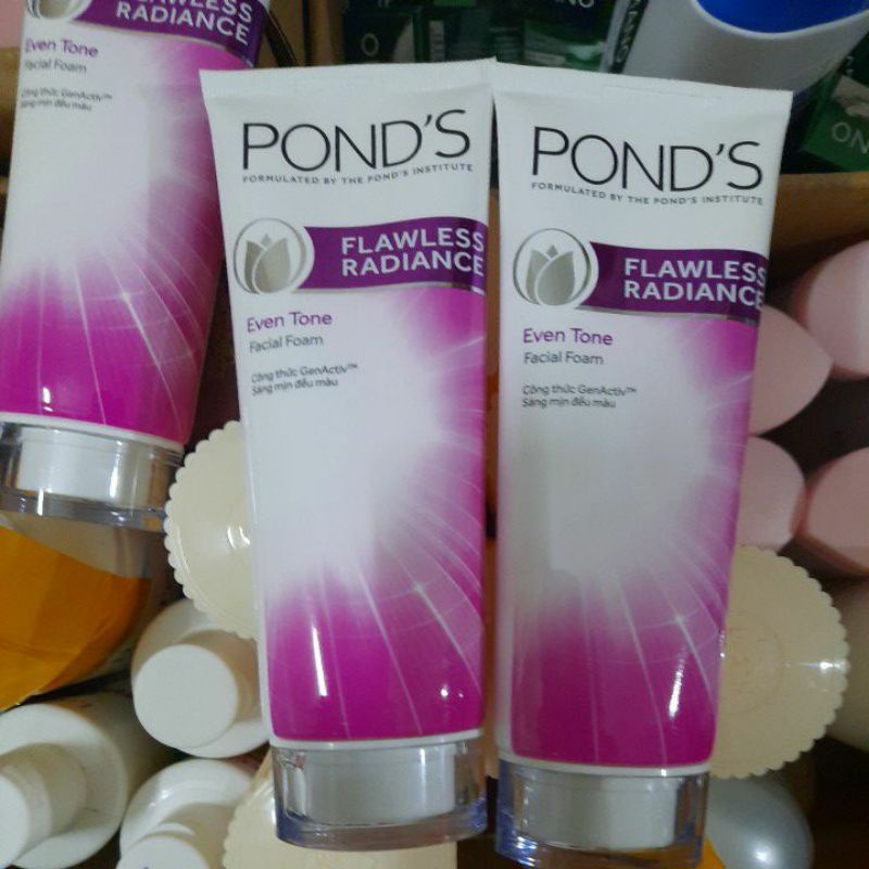 Sữa rửa mặt Pond's trắng da cao cấp 100g