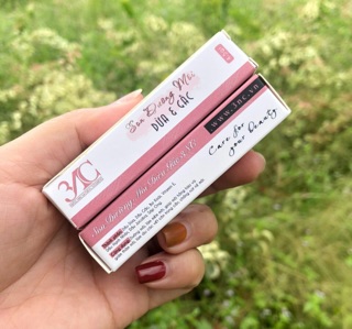 SON DƯỠNG MÔI DỪA GẤC