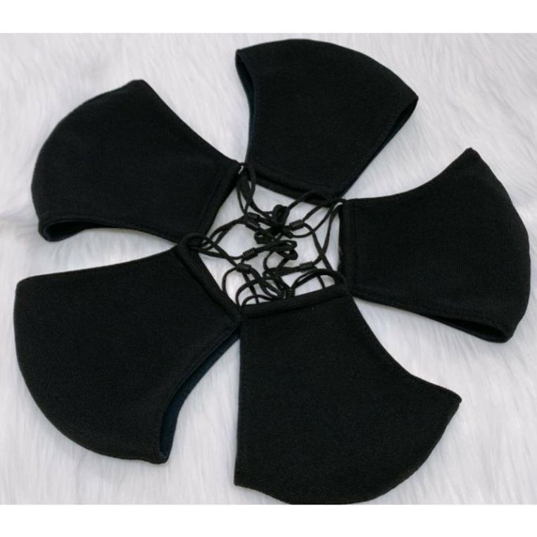 Khẩu trang vải màu đen dây rút chỉnh size, vải cotton, giữa lót vải kháng khuẩn