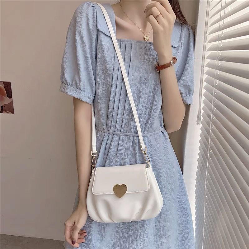 Túi Đeo Chéo Vai Hình Tròn Nhỏ Thiết Kế Đặc Biệt Có Khóa Hình Trái Tim Đám Mây Mẫu Mới 2022 Dành Cho Bạn Nữ Sinh