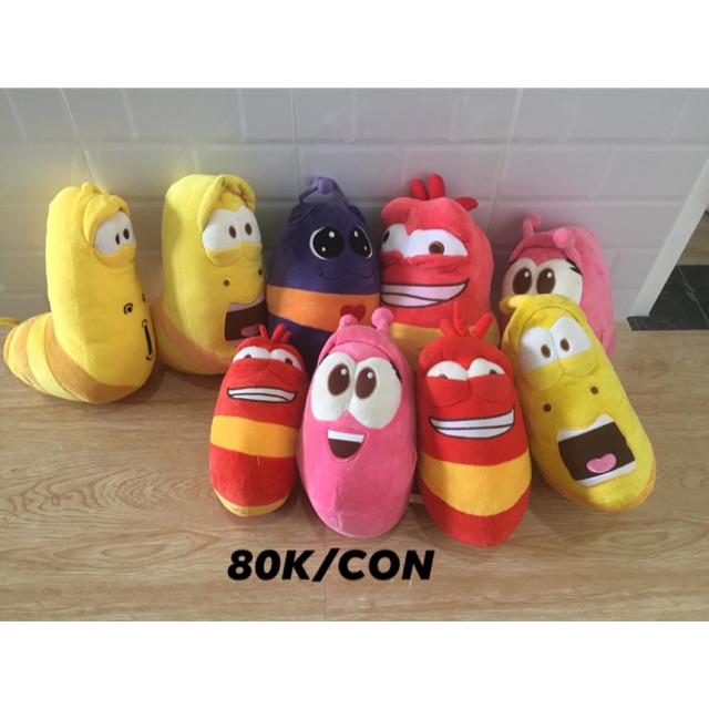 Gấu bông sâu ấu trùng Larva