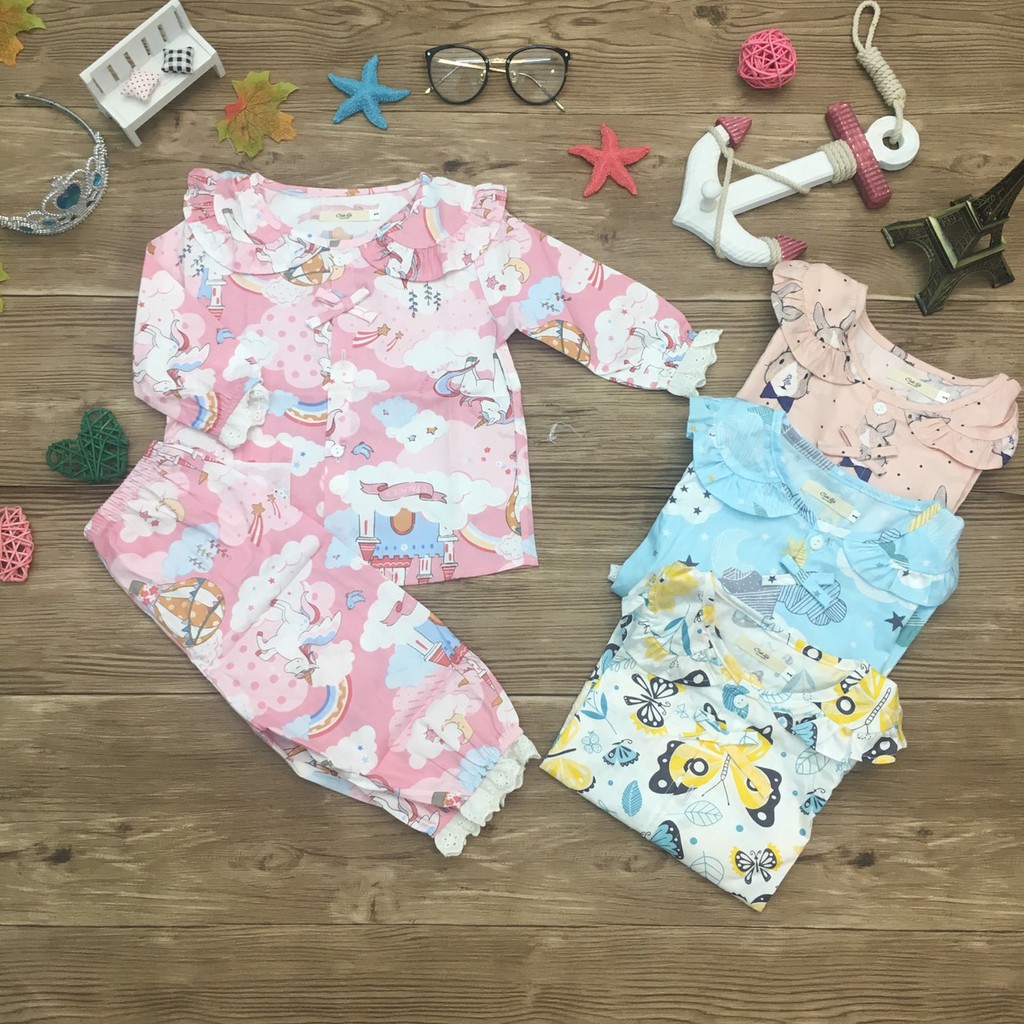 Bộ pijama thô lụa dài tay viền ren cổ bèo in hình cho bé gái | WebRaoVat - webraovat.net.vn