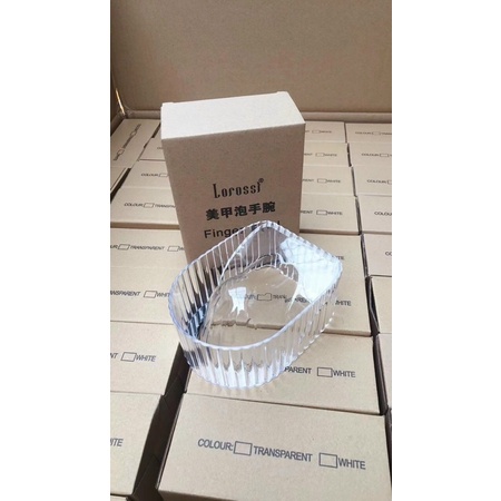 bát ngâm tay màu trong