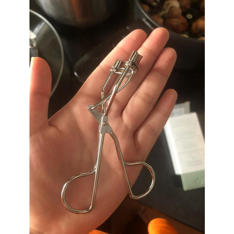 Kẹp bấm mi cong loại đẹp nhiều feedback tốt