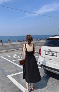 Đầm MiDi Cổ Vuông