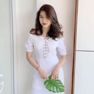 Đầm bẹt vai đan dây ngực, có mút ngực