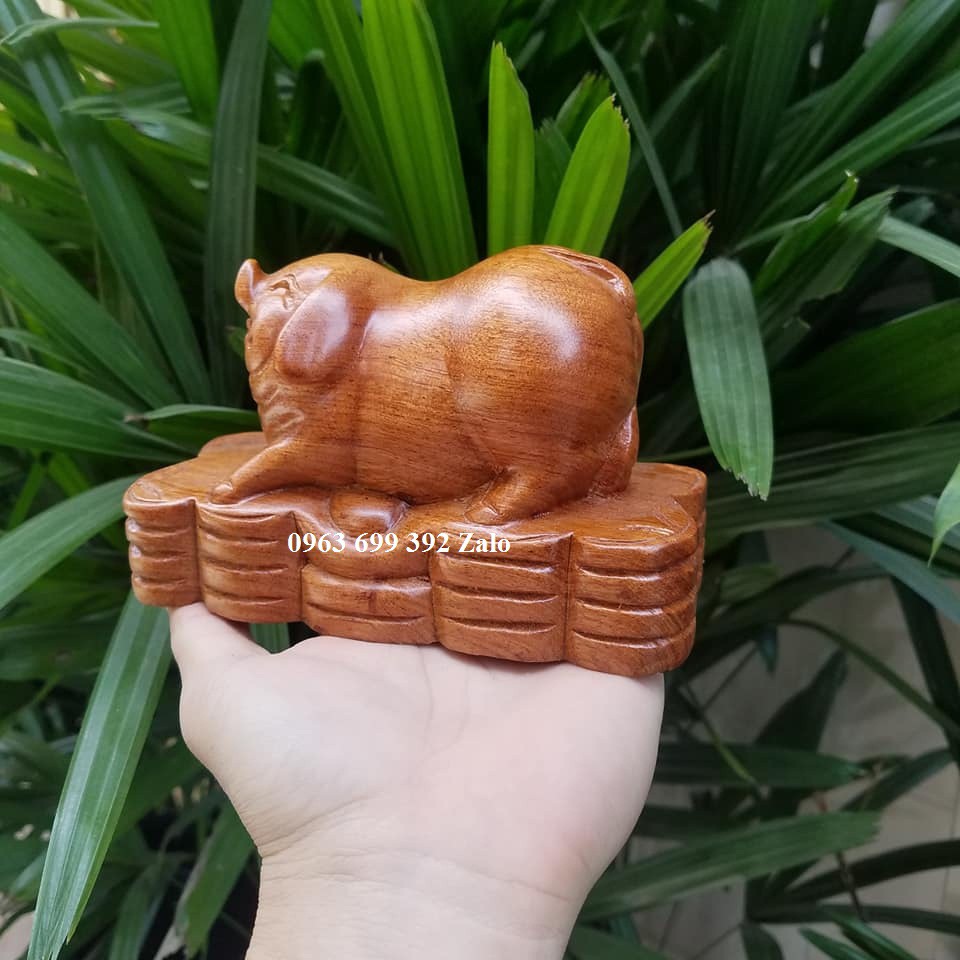 Tượng con lợn gỗ hương