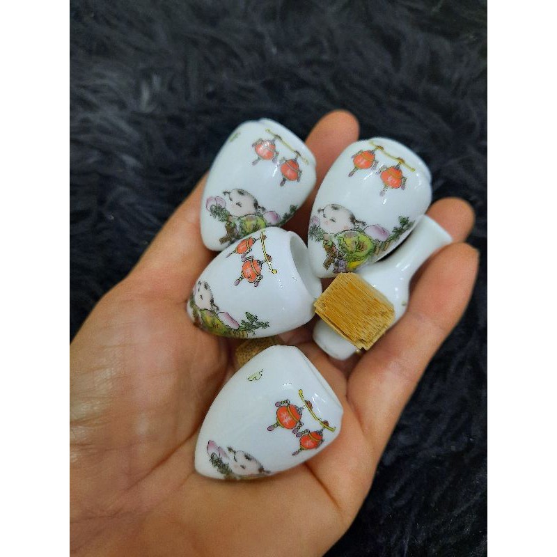 CÓNG SỨ KHUYÊN HÀNG ĐẸP