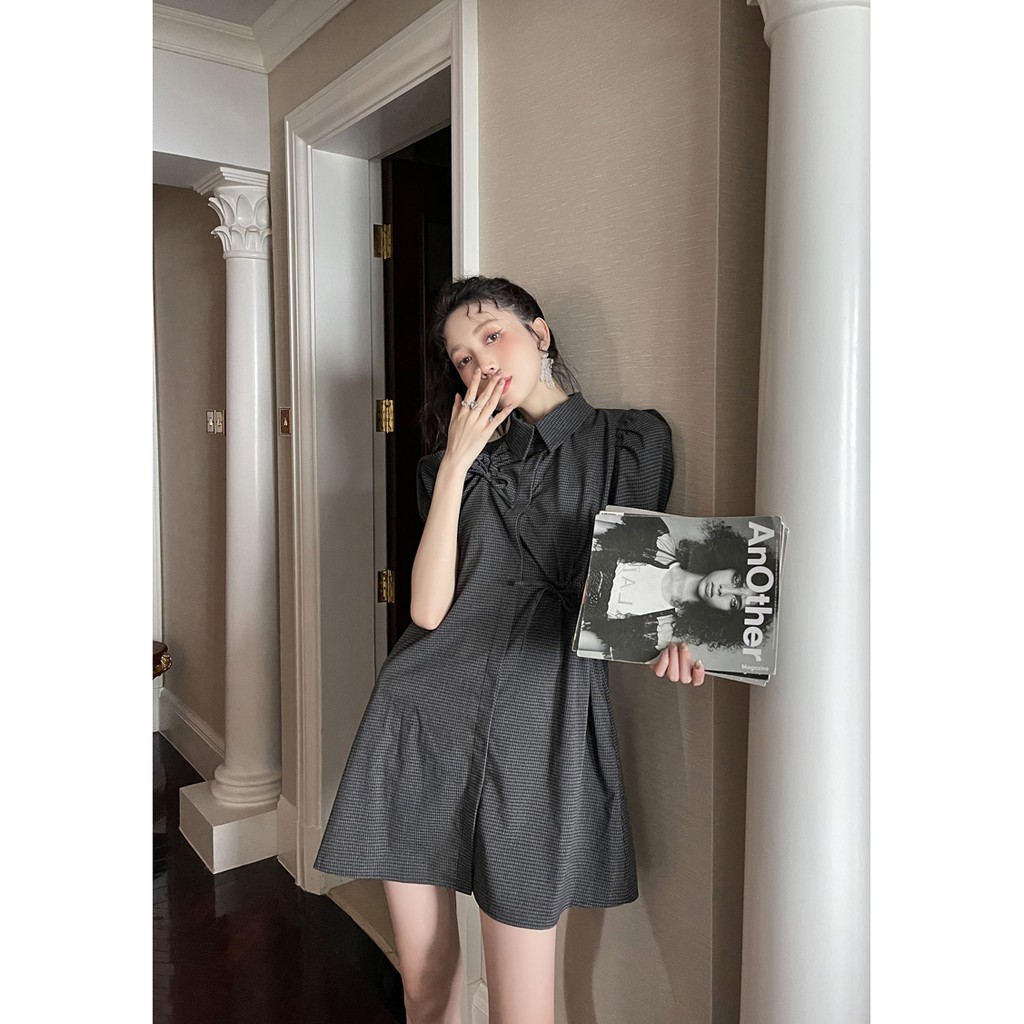 Đầm  cổ sơ mi thân thắt nơ caro nhí