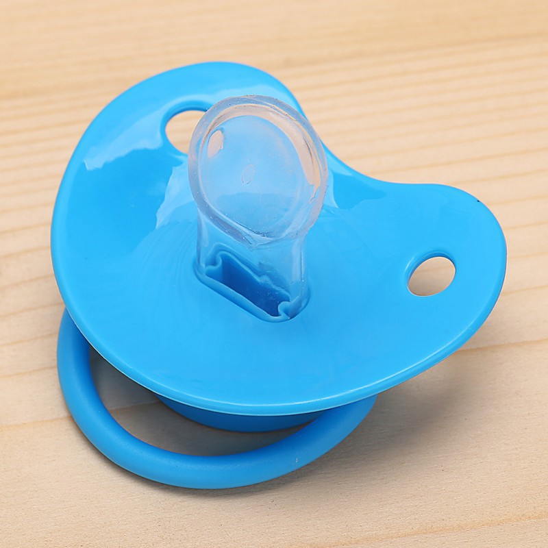 Dây đeo và núm ti đáng yêu cho bé