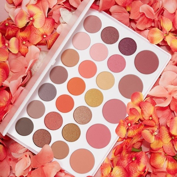 Bảng màu mắt BH Cosmetics Nouveau Neutrals 26 Color Shadow & Blush Palette (38g)