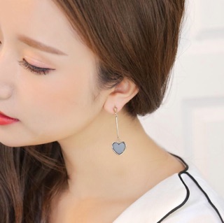Bông tai trái tim nhỏ