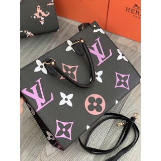 Túi xách nữ hoạ tiết LV