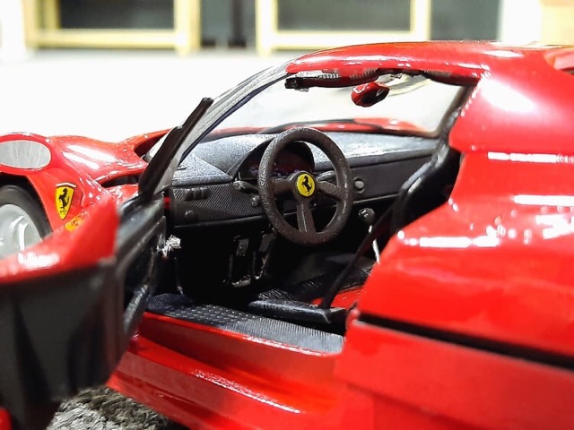 Xe Mô Hình Ferrari F50 tỉ lệ 1:18 Hãng Bburago sản xuất . Màu Đỏ