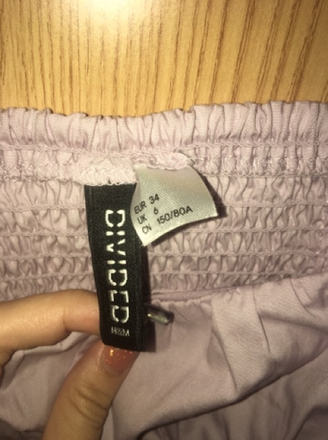 Áo trễ vai HM - - lên người siêu xinh