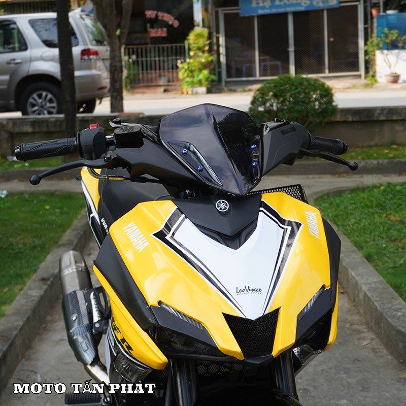 Mặt nạ kiểu R1 cho exciter 155vva, mặt lạ r1 độ ex155vva tại moto tấn phát