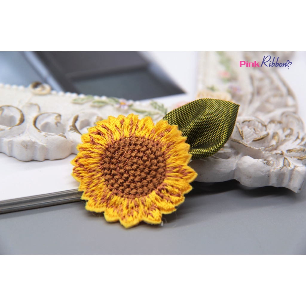 Set 2 bông - Hoa hướng dương thêu có lá - Phụ kiện thời trang may mặc