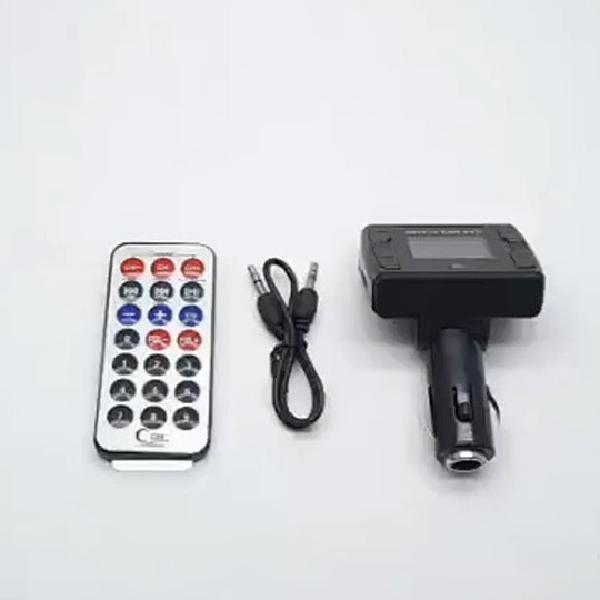 Tẩu sạc USB CAR MUSIC 8.1 trên ô tô