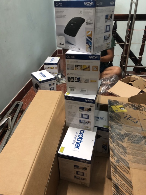 Máy in tem nhãn Brother QL-700 | BigBuy360 - bigbuy360.vn