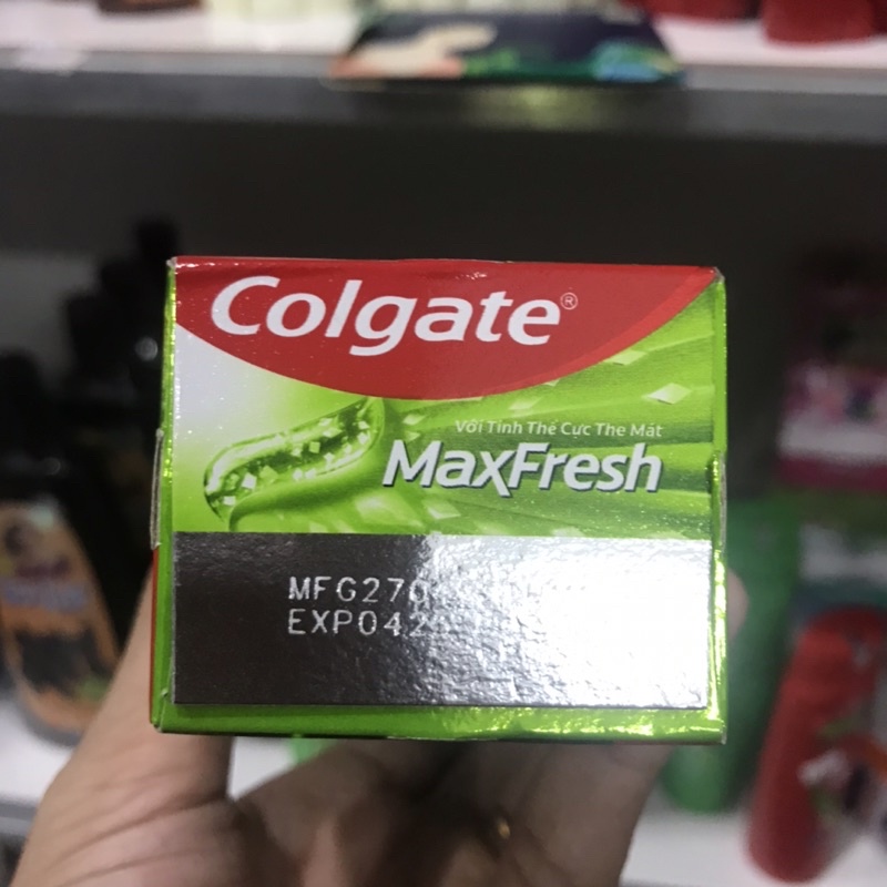Kem đánh răng Colgate Max Fresh 180g