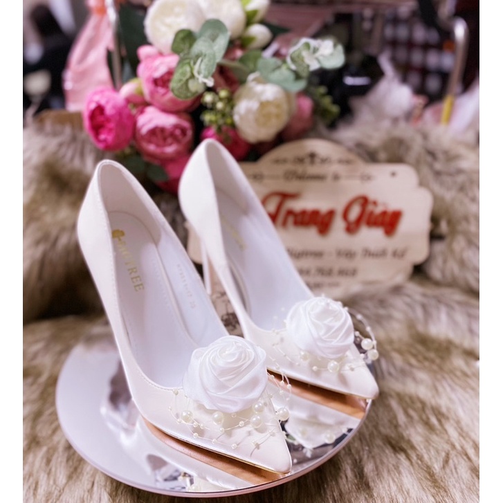 GIÀY CƯỚI THIẾT KẾ HOA HỒNG PHỐI NGỌC CÓ SẴN (là mẫu tkế thủ công vui lòng chắc chắn trước khi đặt hàng)