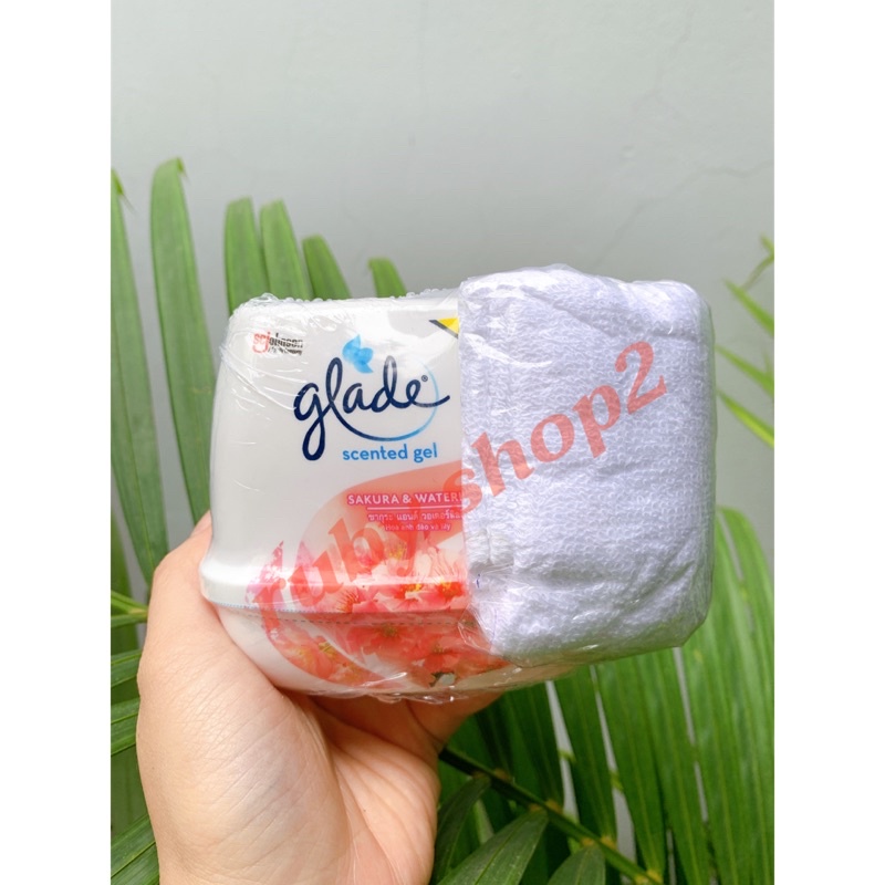 [Tặng khăn]1 Hộp sáp thơm phòng Glade hoa Anh đào&amp;lily 180G