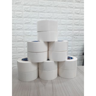 Băng keo thể thao, giúp cố định cơ khi vận động, hạn chế tổn thương cơ nhất có thể