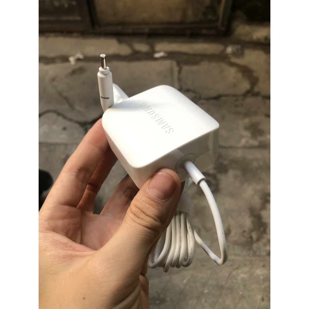 sạc laptop Samsung 19v 2.37a 45W