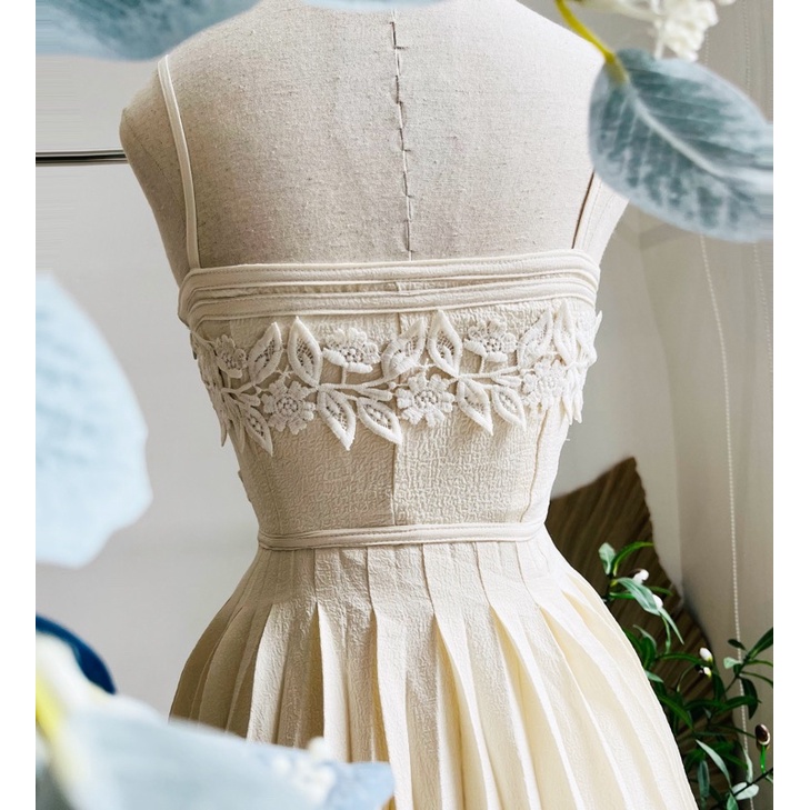 Sunny Dress - Đầm đi tiệc hai dây màu nude dập ly dáng dài sang trọng