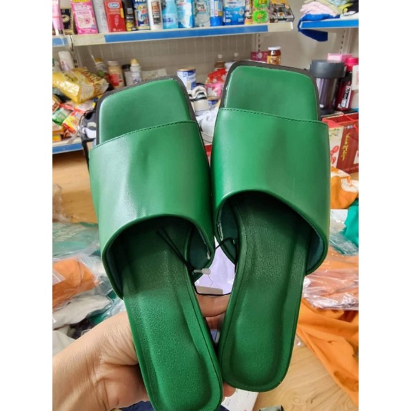 Sandal quai ngang GU săn SALE HOT trend xanh lá