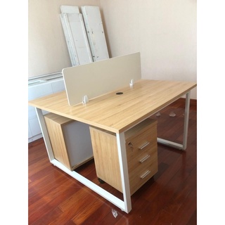 Bàn cụm 2 văn phòng kèm vách ngăn