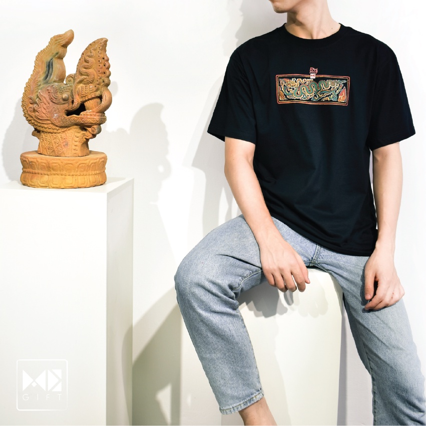 ÁO PHÔNG TAY LỠ MÀU TRẮNG ĐEN FORM RỘNG UNISEX - RỒNG NẰM THỜI LÝ - T4BW-RN