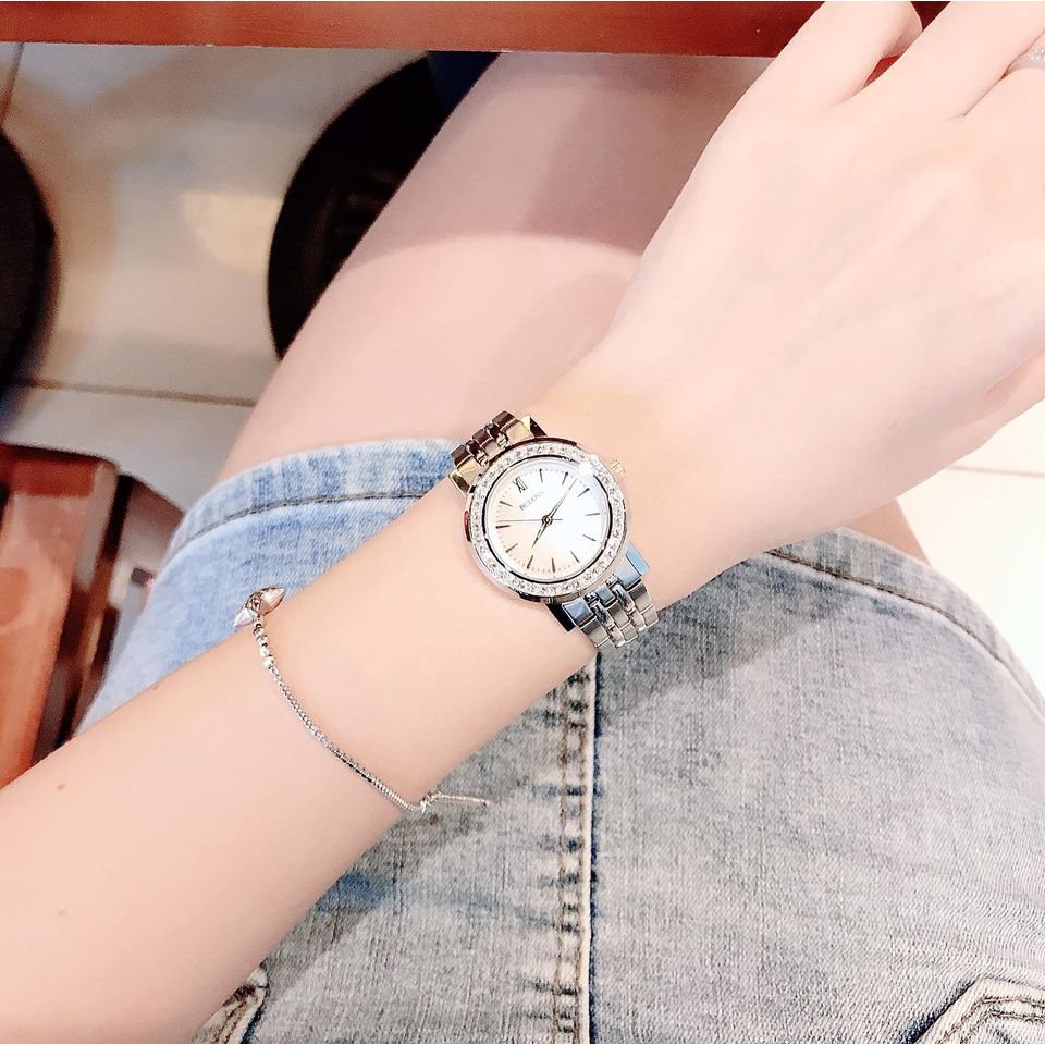 Đồng hồ nữ Bulova 98X111 này đẹp quá, viền full đá lấp lánh
