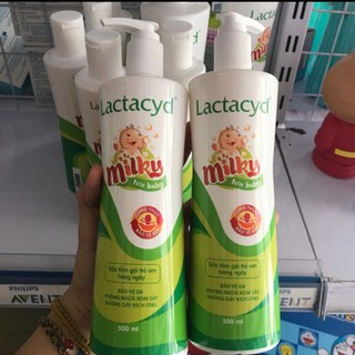Sữa Tắm Lactacyd