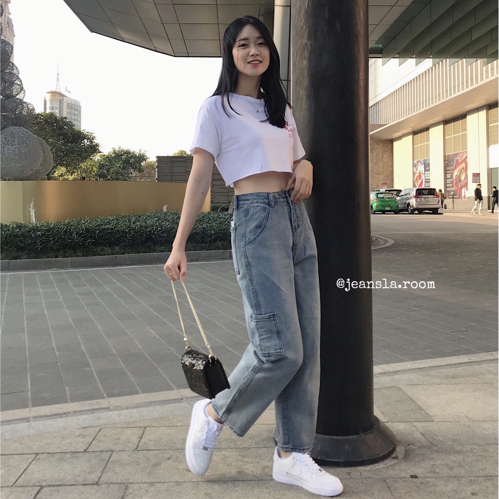 [#QJL3] Quần Dad Jeans JEANSLA Cạp cao ống suông Xanh pha cực chất 1 túi cách điệu đầu gối phải | BigBuy360 - bigbuy360.vn