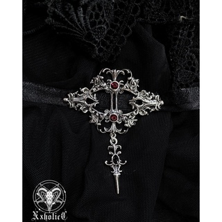 - choker mặt gothic đính đá