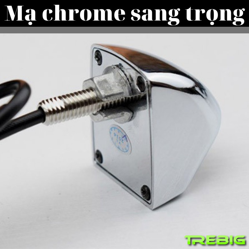 Camera lùi Ccd mạ chrome sang trọng, trang bị 4 đèn hồng ngoại hỗ trợ quay đêm, hình ảnh sắc nét. Đồ chơi ô tô Trebig.