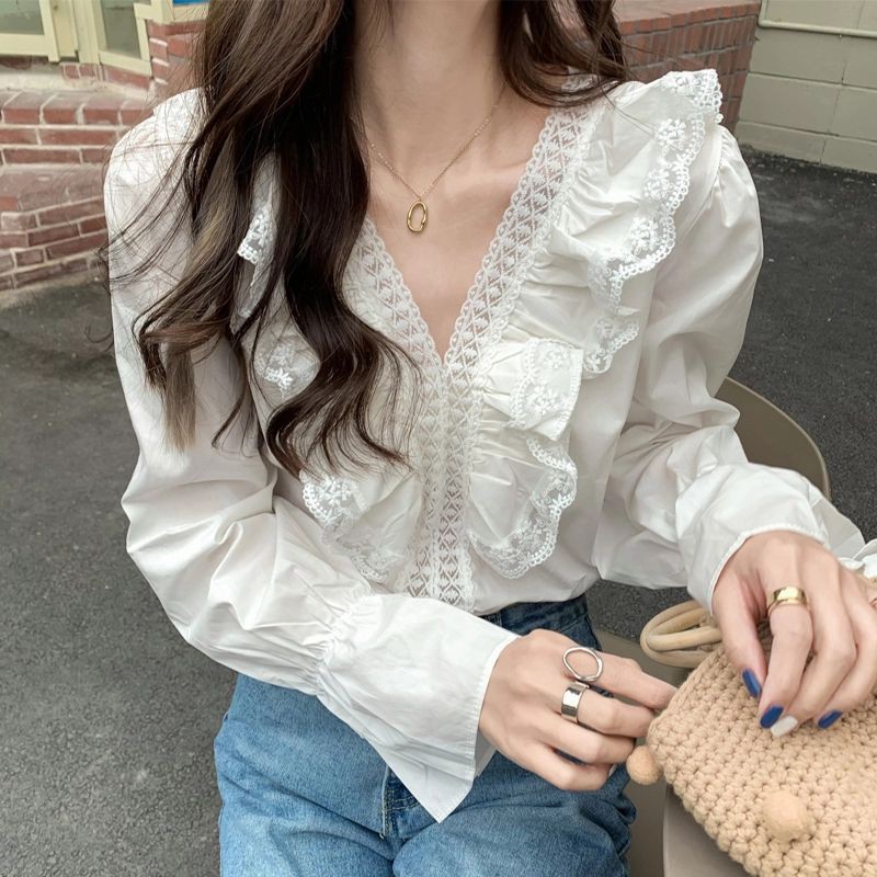 (SẴN) Áo sơ mi trắng cổ điển nữ cổ chữ V