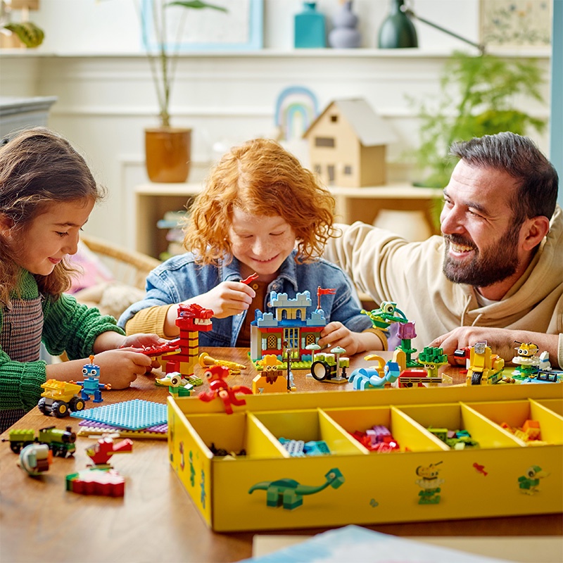 Đồ Chơi LEGO Bộ Gạch Sáng Tạo Kèm Đế Gạch Classic 11020 (1601 chi tiết)