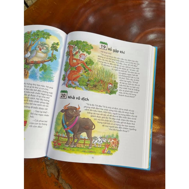 Sách Kim Đồng - 365 Ngày Kể Chuyện (Bình Book) - Bìa cứng In màu toàn bộ