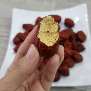 Táo đỏ sấy thủ công