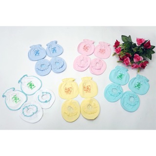Set gồm bao tay và bao chân cho bé