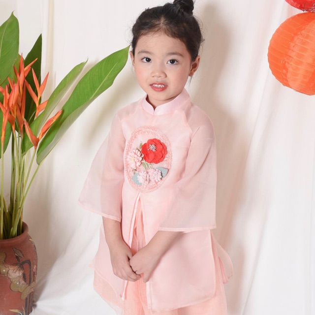 Set áo dài cát tường cho bé gái 2019