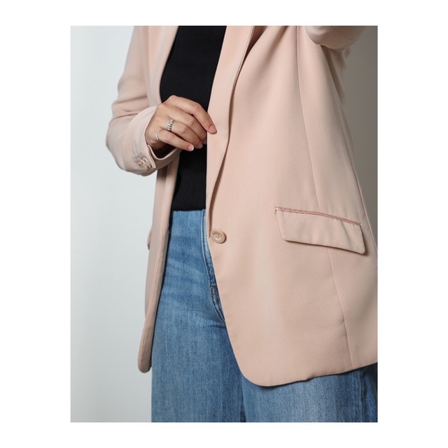 Áo Blazer màu hồng pastel