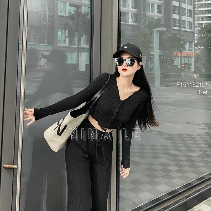 Set bộ áo quây croptop phối quần ống suông màu