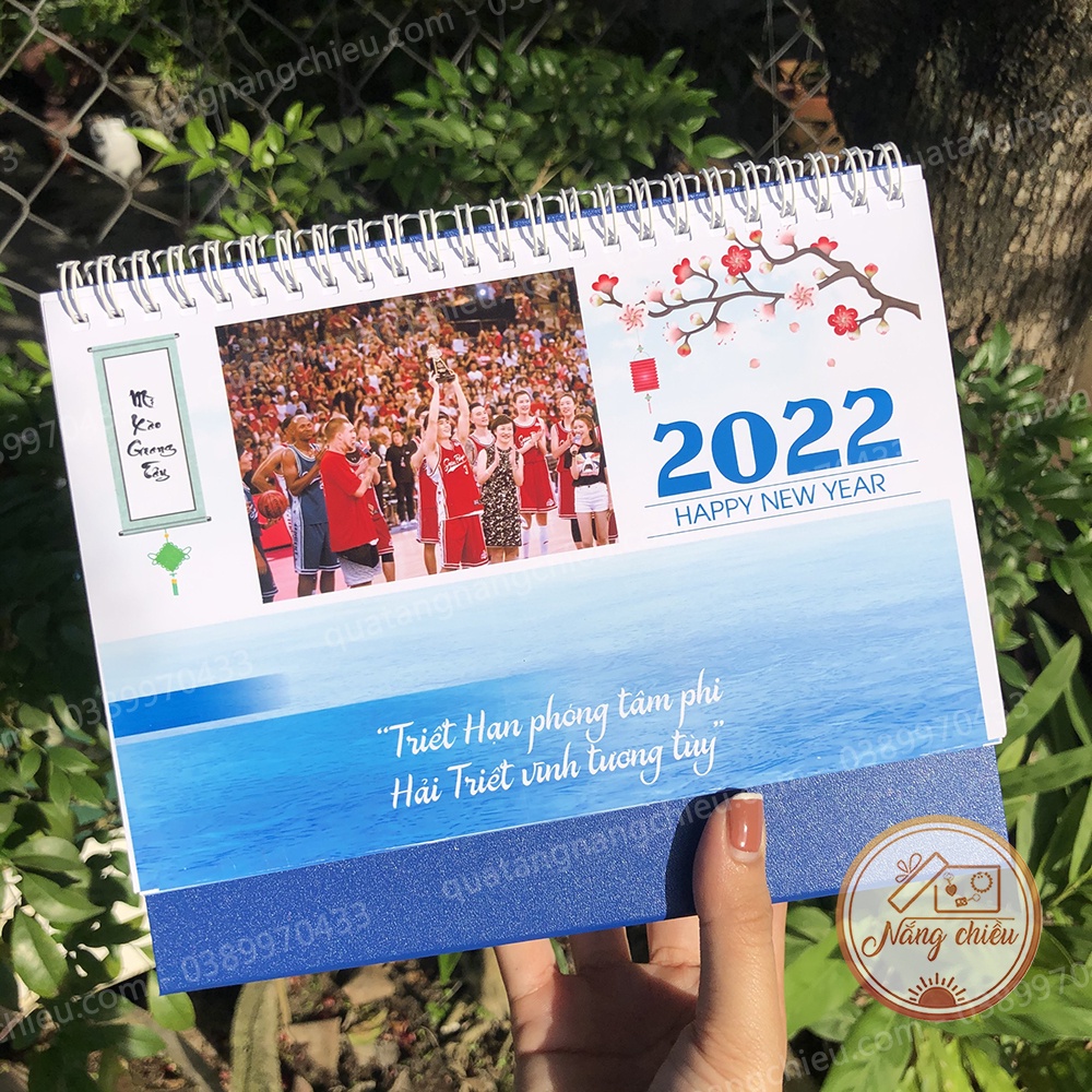 Lịch xuân 2022 in ảnh cá nhân theo yêu cầu - Có đầy đủ lịch âm và lịch dương - Mẫu để bàn