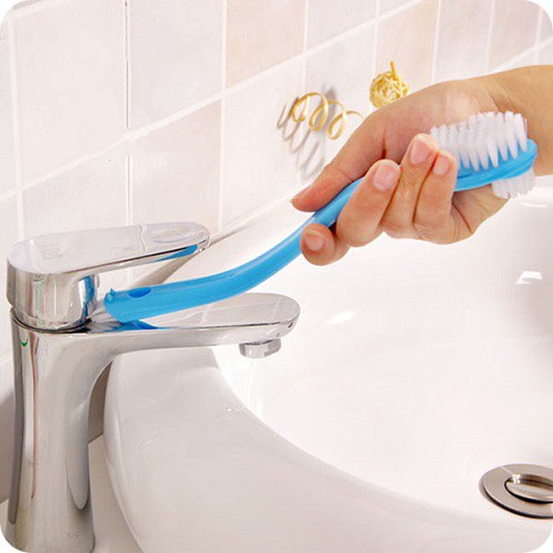 Bàn chải đánh giày, vệ sinh cọ rửa giày dép với 3 đầu có lông chải mềm mại, nhỏ gọn tiện lợi vinhhome.store