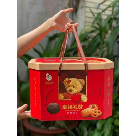 Hộp bánh hình gấu