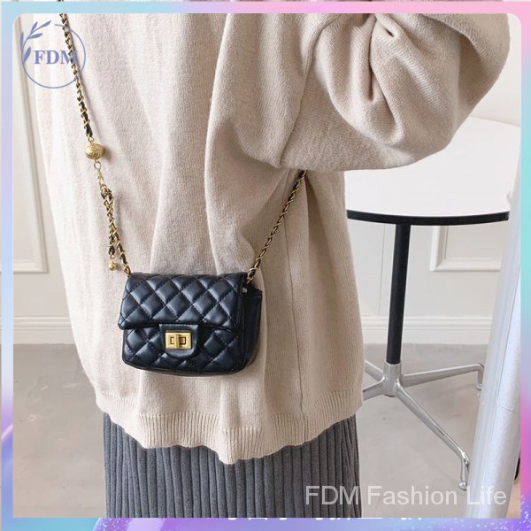 Túi Đeo Chéo Họa Tiết Trái Dứa Thời Trang Sành Điệu Cho Nữ